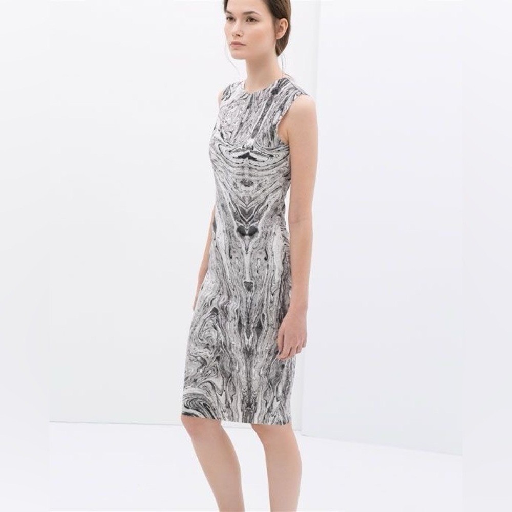 Zara Bloggers Favorite Marblee Printed Midi Scuba Dress Small - Picture 6 of 16